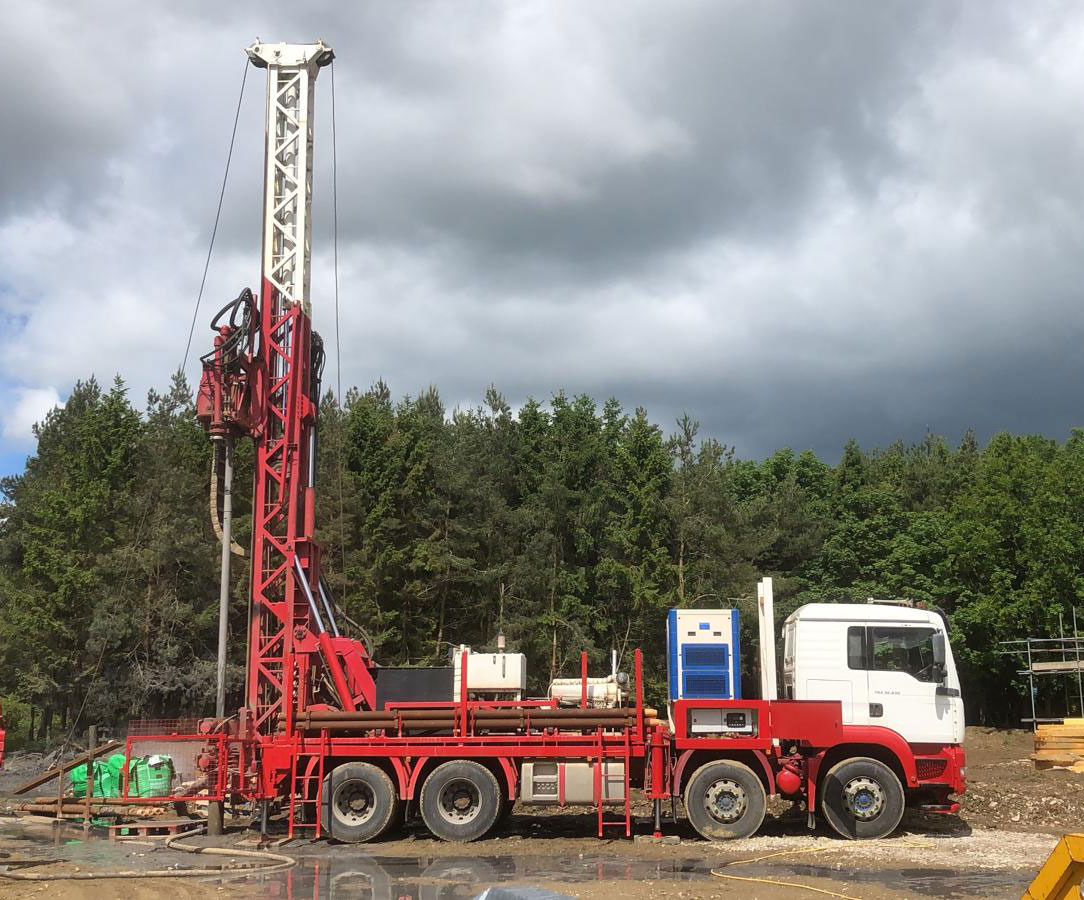 Edeco TD90 - Сваебойная установка: фото 2 Edeco TD90 - Сваебойная установка: фото 2