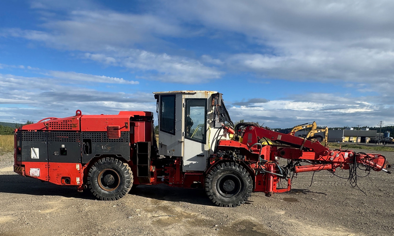 Sandvik DS411 - Техника для горизонтального бурения: фото 1 Sandvik DS411 - Техника для горизонтального бурения: фото 1