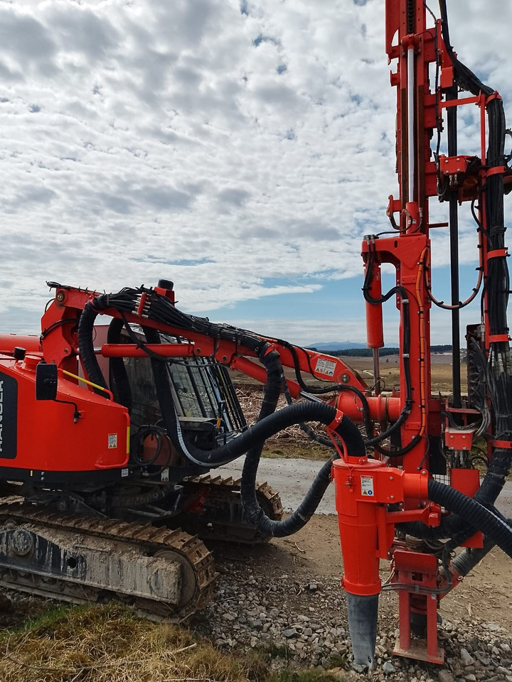 Sandvik DX800 - Буровая машина: фото 3 Sandvik DX800 - Буровая машина: фото 3