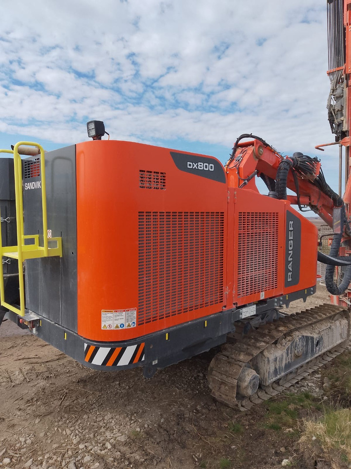 Sandvik DX800 - Буровая машина: фото 1 Sandvik DX800 - Буровая машина: фото 1