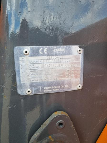 Колёсный погрузчик Doosan DL300: фото 12 Колёсный погрузчик Doosan DL300: фото 12