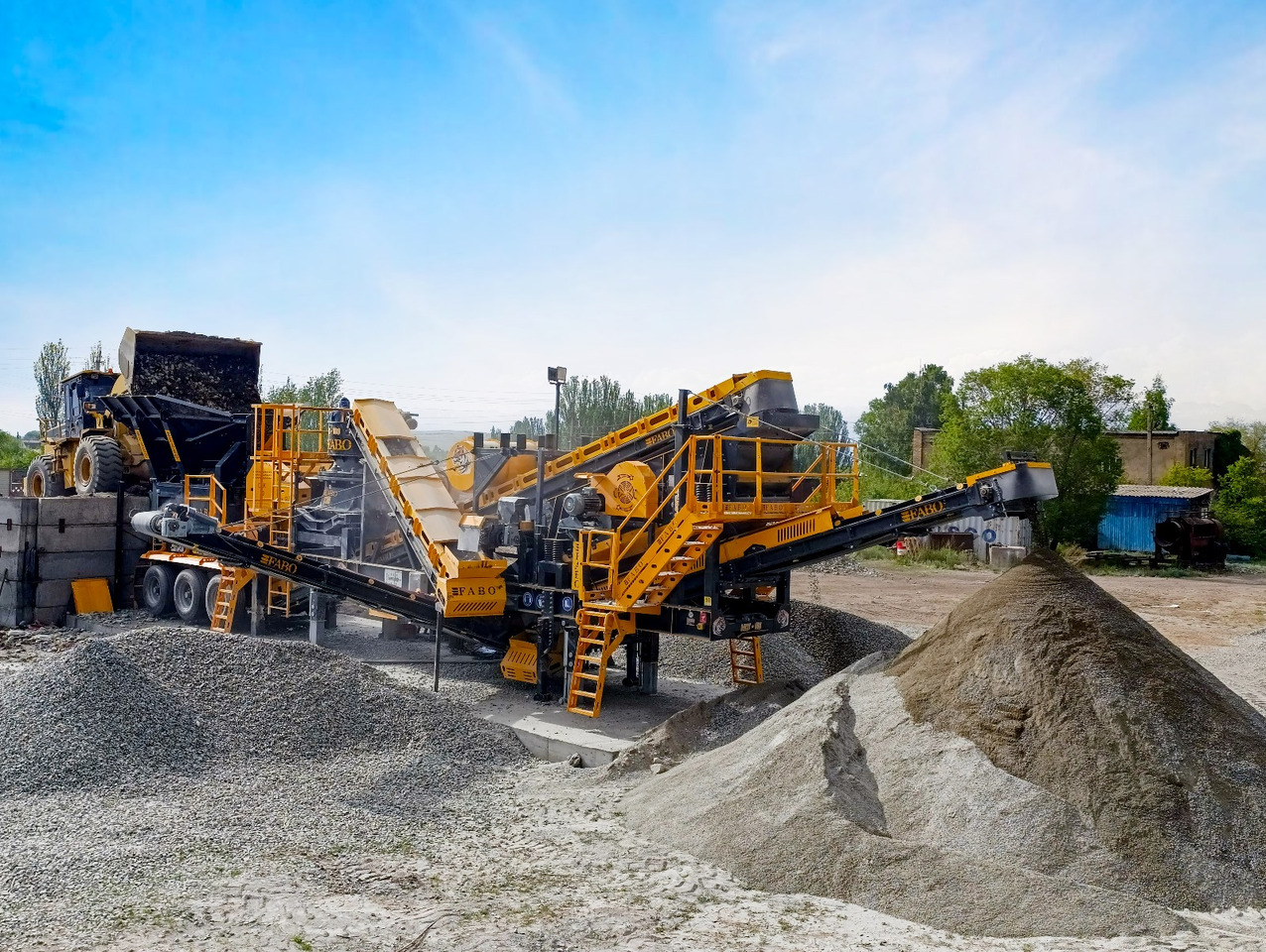 Новый Мобильная дробилка FABO Mobile crusher: фото 10