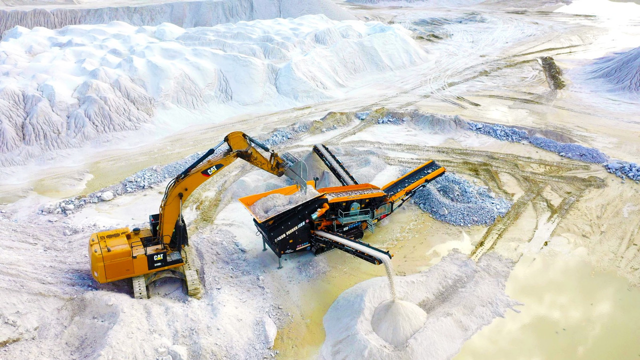 Новый Мобильная дробилка FABO Mobile crusher: фото 6 Новый Мобильная дробилка FABO Mobile crusher: фото 6