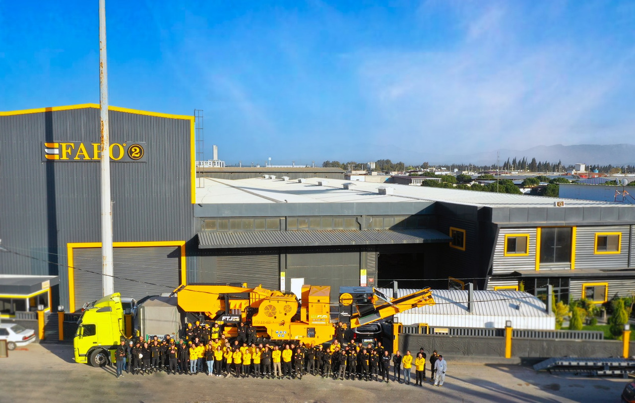 Новый Мобильная дробилка FABO Mobile crusher: фото 9 Новый Мобильная дробилка FABO Mobile crusher: фото 9