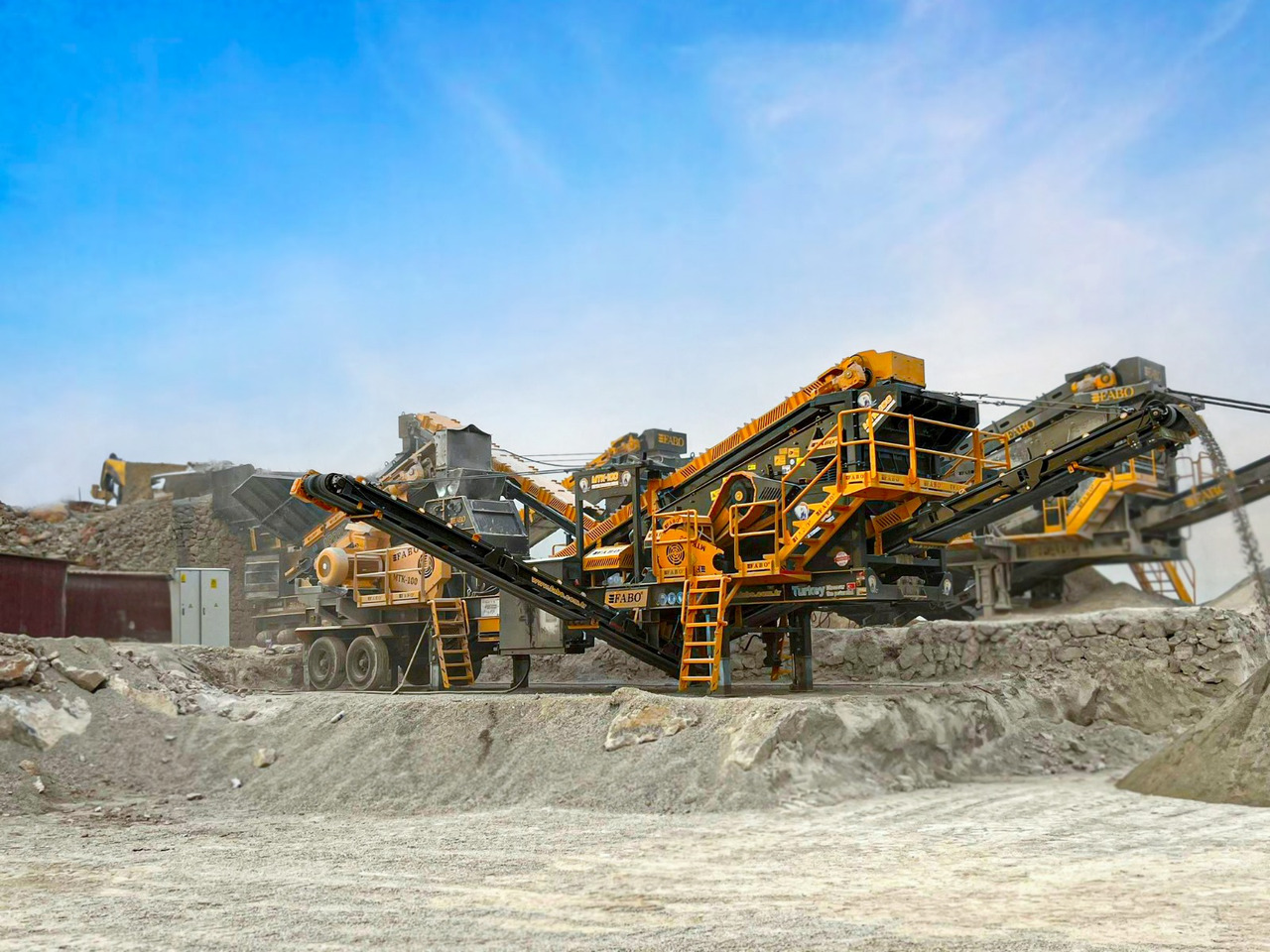 FABO Mobile crusher - Мобильная дробилка: фото 1 FABO Mobile crusher - Мобильная дробилка: фото 1