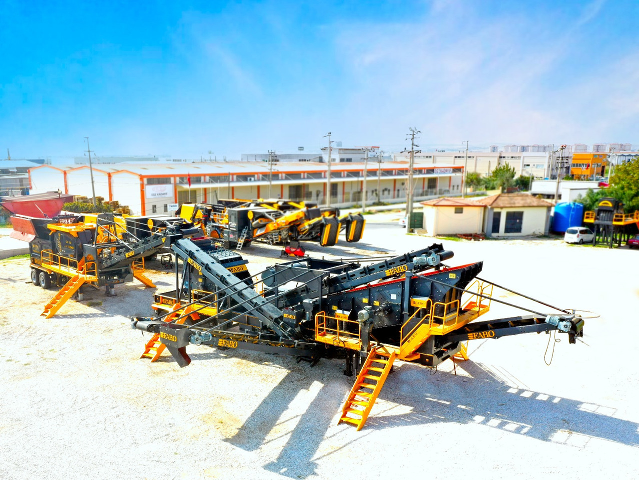 FABO mobile jaw crusher - Щековая дробилка: фото 1 FABO mobile jaw crusher - Щековая дробилка: фото 1