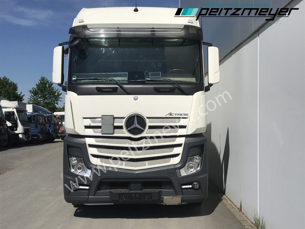 MERCEDES-BENZ Actros 2545 LL Böse Schwenkwand + 2,5 t. LBW BÄR - Грузовик для перевозки напитков: фото 5 MERCEDES-BENZ Actros 2545 LL Böse Schwenkwand + 2,5 t. LBW BÄR - Грузовик для перевозки напитков: фото 5