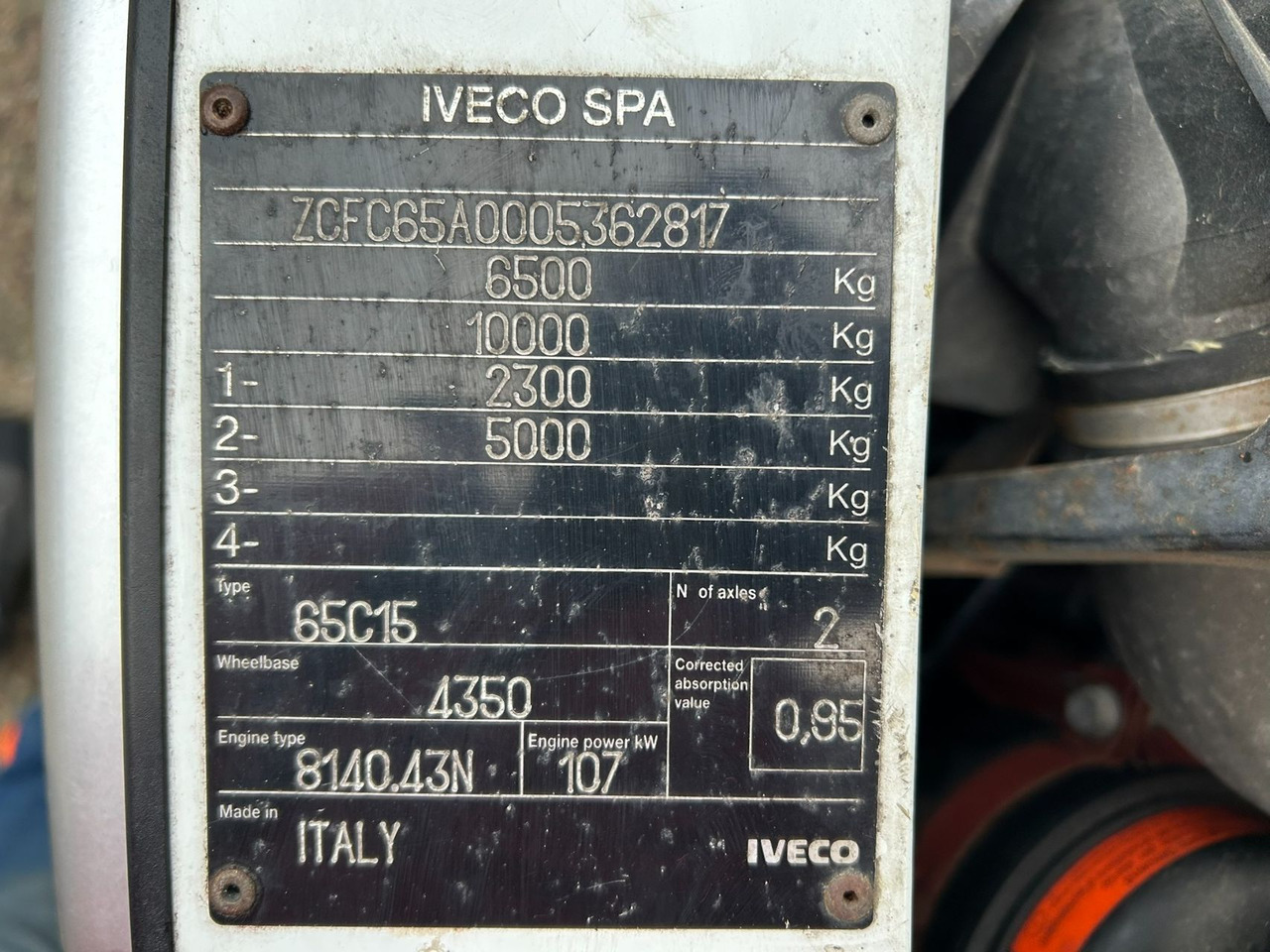 Грузовик с закрытым кузовом Iveco Daily 65 65 C 15 / laadklep 750 kg / apk 7-2026 / only 82068 km / bak H 237 B 226 L 417: фото 9 Грузовик с закрытым кузовом Iveco Daily 65 65 C 15 / laadklep 750 kg / apk 7-2026 / only 82068 km / bak H 237 B 226 L 417: фото 9