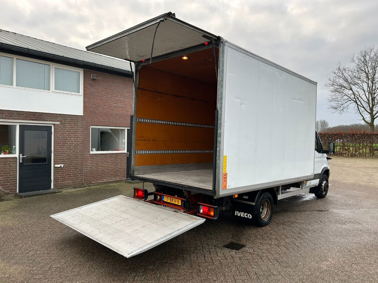 Iveco Daily 65 65 C 15 / laadklep 750 kg / apk 7-2026 / only 82068 km / bak H 237 B 226 L 417 - Грузовик с закрытым кузовом: фото 5 Iveco Daily 65 65 C 15 / laadklep 750 kg / apk 7-2026 / only 82068 km / bak H 237 B 226 L 417 - Грузовик с закрытым кузовом: фото 5