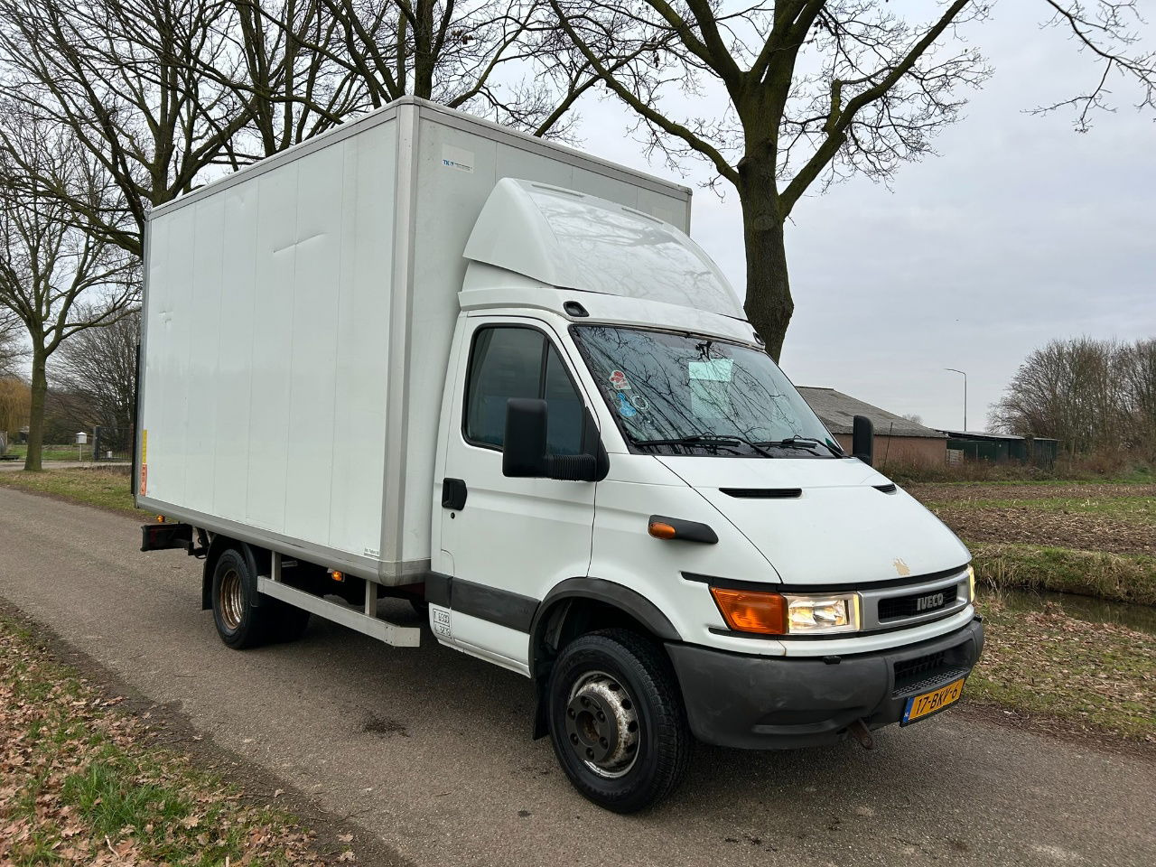 Iveco Daily 65 65 C 15 / laadklep 750 kg / apk 7-2026 / only 82068 km / bak H 237 B 226 L 417 - Грузовик с закрытым кузовом: фото 2 Iveco Daily 65 65 C 15 / laadklep 750 kg / apk 7-2026 / only 82068 km / bak H 237 B 226 L 417 - Грузовик с закрытым кузовом: фото 2