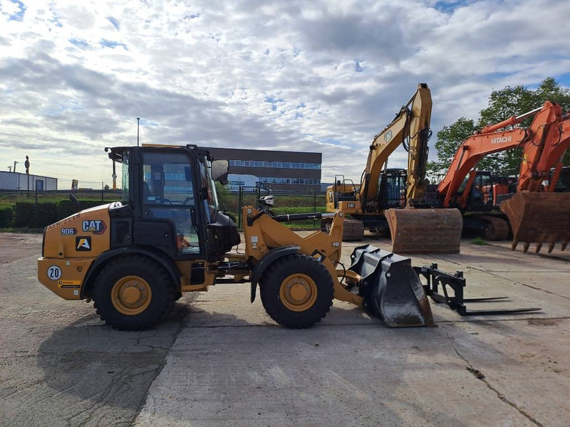Cat 906 (Bucket+Forks) - Колёсный погрузчик: фото 5 Cat 906 (Bucket+Forks) - Колёсный погрузчик: фото 5