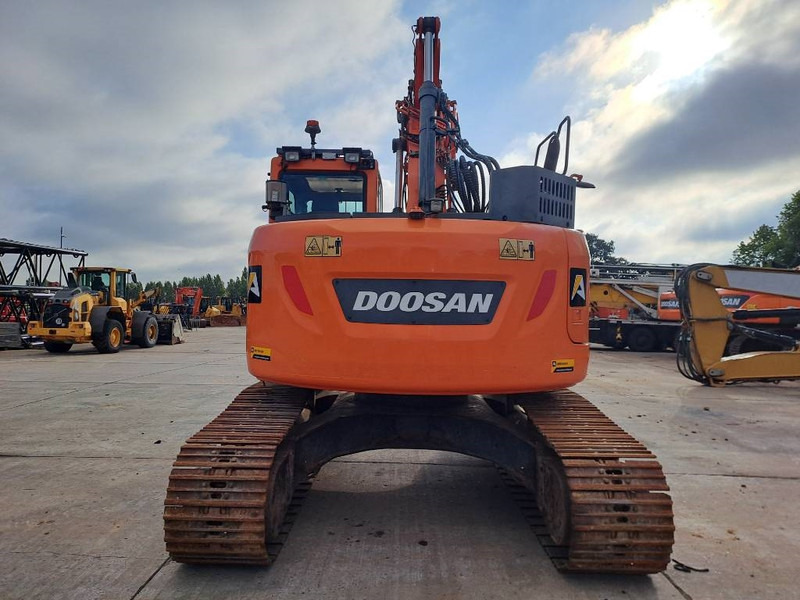 Doosan DX 235 LCR-5 - Гусеничный экскаватор: фото 3 Doosan DX 235 LCR-5 - Гусеничный экскаватор: фото 3