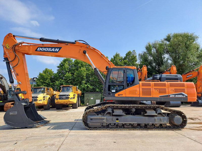 Doosan DX530LC-7M - Гусеничный экскаватор: фото 1 Doosan DX530LC-7M - Гусеничный экскаватор: фото 1