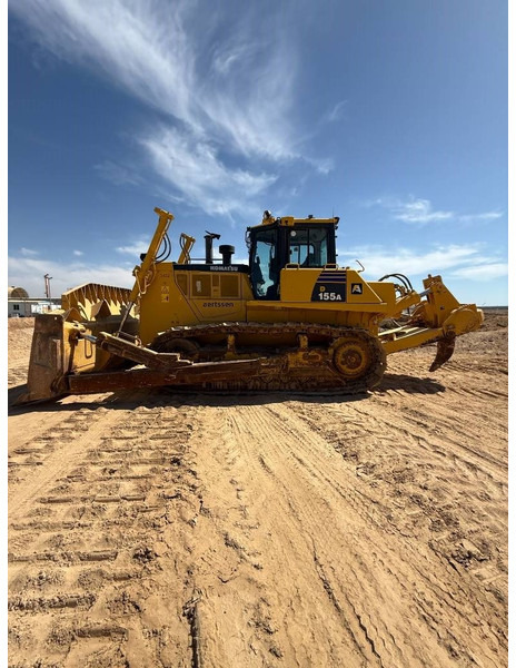 Komatsu D155A-6R (4 pieces available in Abu Dhabi) - Бульдозер: фото 1 Komatsu D155A-6R (4 pieces available in Abu Dhabi) - Бульдозер: фото 1