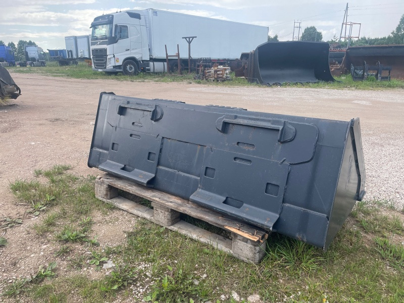 BOBCAT 1730mm - Ковш для Мини-погрузчиков с бортовым поворотом: фото 4 BOBCAT 1730mm - Ковш для Мини-погрузчиков с бортовым поворотом: фото 4