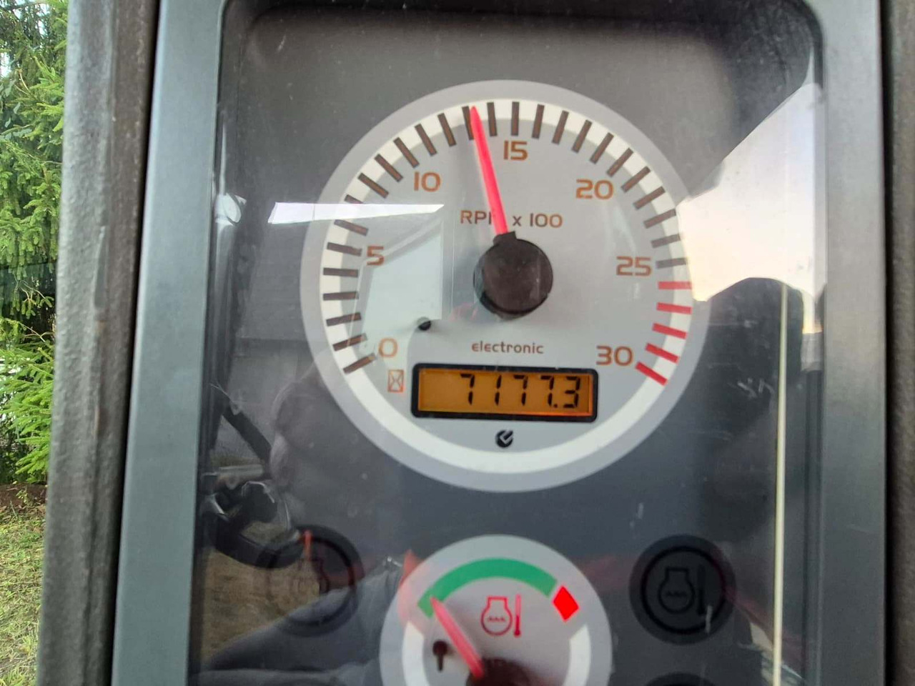 KOMATSU WB93R-5 - Экскаватор-погрузчик: фото 5 KOMATSU WB93R-5 - Экскаватор-погрузчик: фото 5