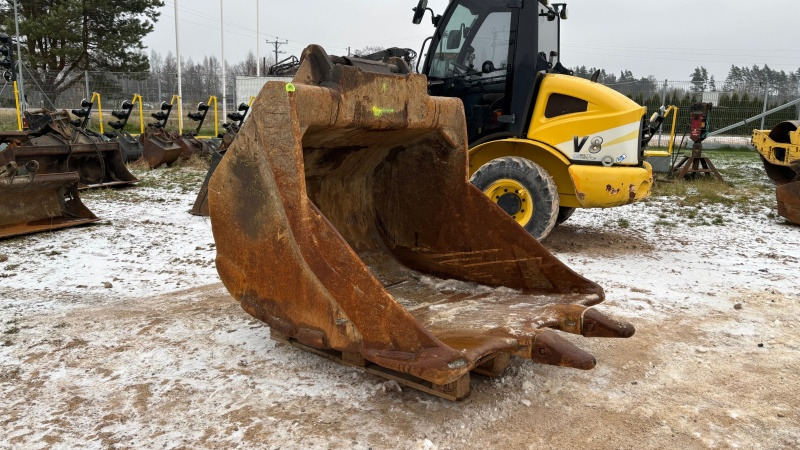 Volvo S80 1400mm - Ковш для экскаватора для Экскаваторов: фото 1 Volvo S80 1400mm - Ковш для экскаватора для Экскаваторов: фото 1