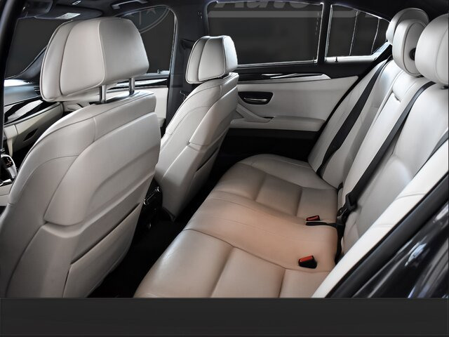 BMW 530d xDrive INDIVIDUAL CONNECTED DRIVE ECO PRO... - Седан: фото 5 BMW 530d xDrive INDIVIDUAL CONNECTED DRIVE ECO PRO... - Седан: фото 5