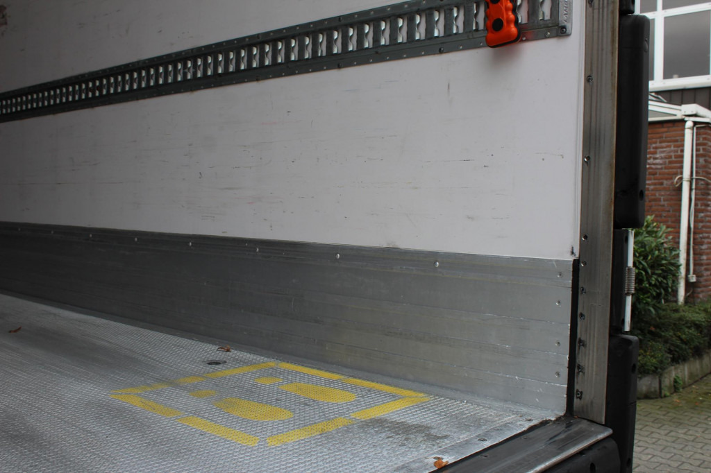 Lamberet TK SLXi Spectrum 2,65h Bi-Multi-Temp. TW LBW - Полуприцеп-рефрижератор: фото 5 Lamberet TK SLXi Spectrum 2,65h Bi-Multi-Temp. TW LBW - Полуприцеп-рефрижератор: фото 5