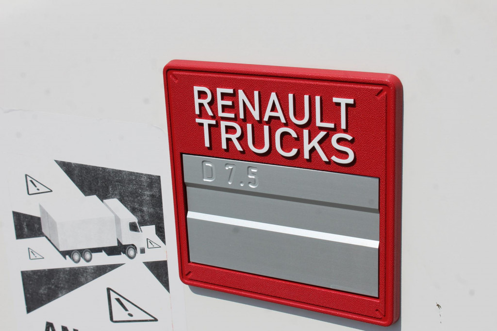 Фургон-рефрижератор Renault D 7.5 E6  Kühler  LBW+Rolltor Strom Klima 53Tkm!: фото 7 Фургон-рефрижератор Renault D 7.5 E6  Kühler  LBW+Rolltor Strom Klima 53Tkm!: фото 7