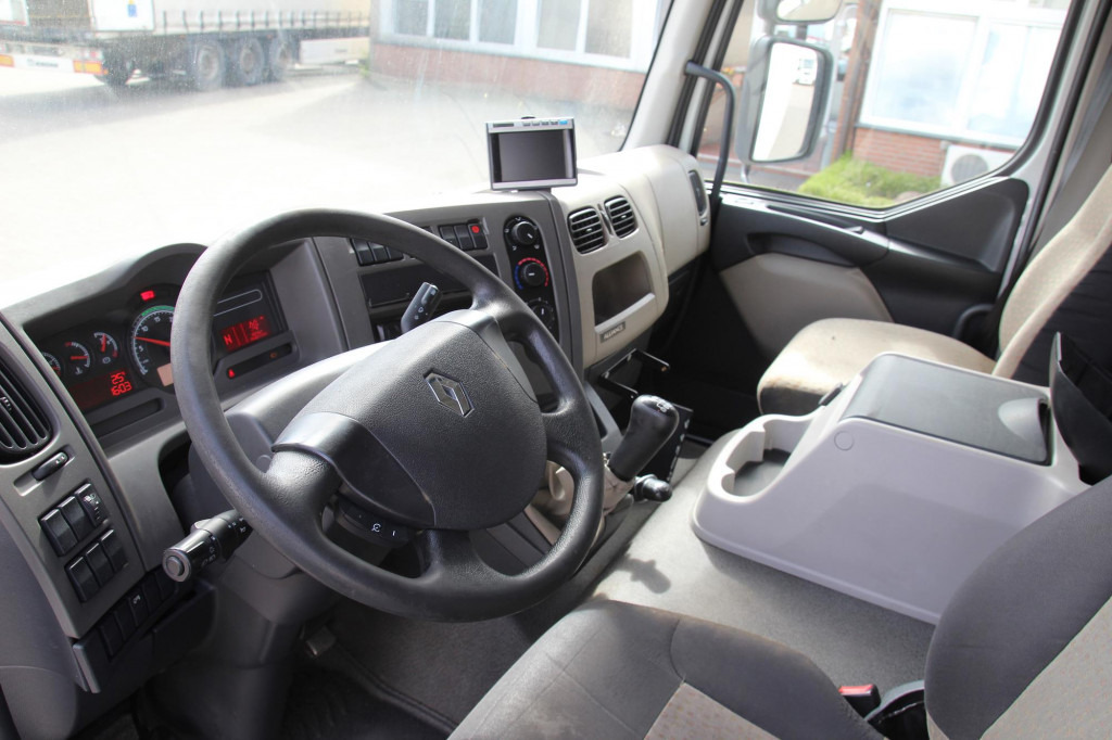 Renault Midlum 220 E5 CS 850 Strom LBW Seiten Tür FRC - Рефрижератор: фото 4 Renault Midlum 220 E5 CS 850 Strom LBW Seiten Tür FRC - Рефрижератор: фото 4