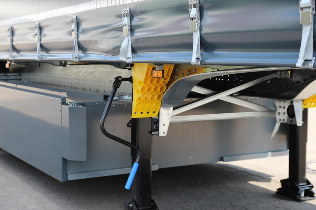 SCHMITZ Plane Edscha Liftachse Pal.-Kasten NEU !!! в лизинг SCHMITZ Plane Edscha Liftachse Pal.-Kasten NEU !!!: фото 6 SCHMITZ Plane Edscha Liftachse Pal.-Kasten NEU !!! в лизинг SCHMITZ Plane Edscha Liftachse Pal.-Kasten NEU !!!: фото 6