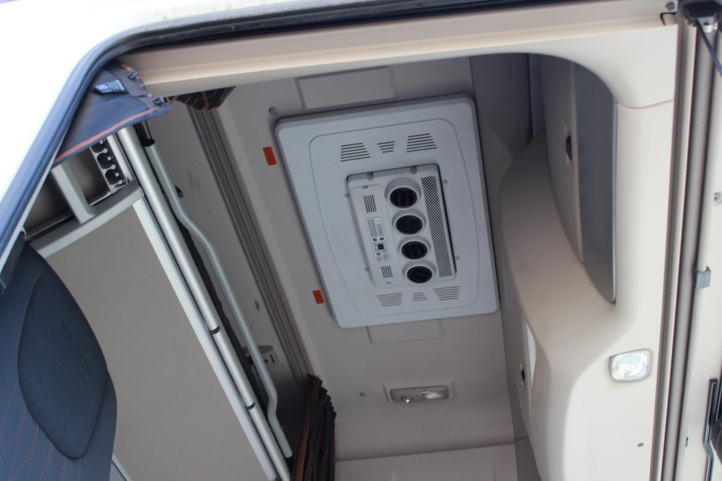 Daf 530 SSC Retarder Kühlbox 2 Tanks Standklima - Тягач: фото 4 Daf 530 SSC Retarder Kühlbox 2 Tanks Standklima - Тягач: фото 4