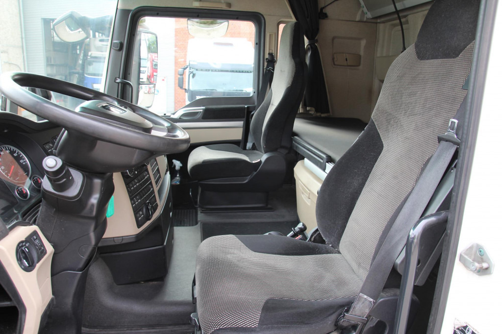 MAN TGX 18.500 XXL Standklima Navi Xenon Retarder - Тягач: фото 3 MAN TGX 18.500 XXL Standklima Navi Xenon Retarder - Тягач: фото 3