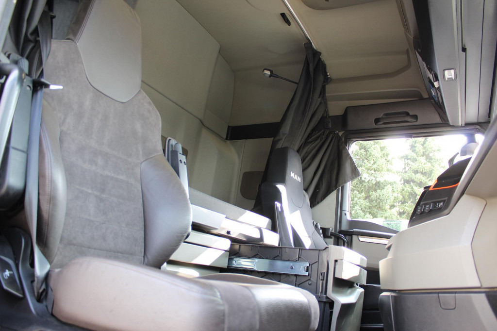 MAN TGX 510 Retarder LED Standklima Kühlbox Navi - Тягач: фото 2 MAN TGX 510 Retarder LED Standklima Kühlbox Navi - Тягач: фото 2
