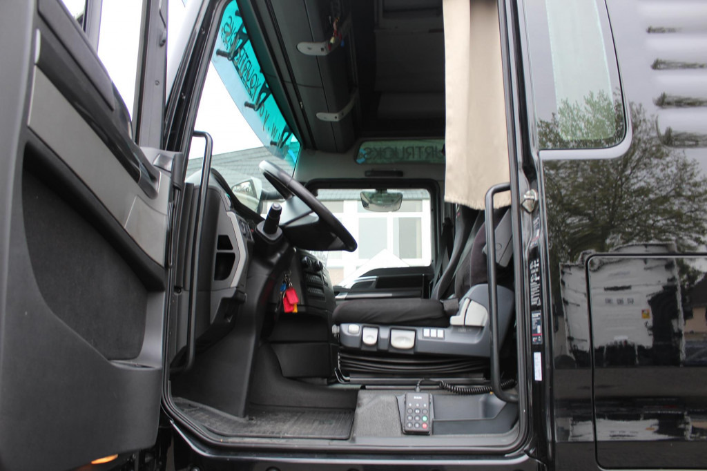 MAN TGX 520 D38 XXL Retarder Standklima Navi - Тягач: фото 4 MAN TGX 520 D38 XXL Retarder Standklima Navi - Тягач: фото 4