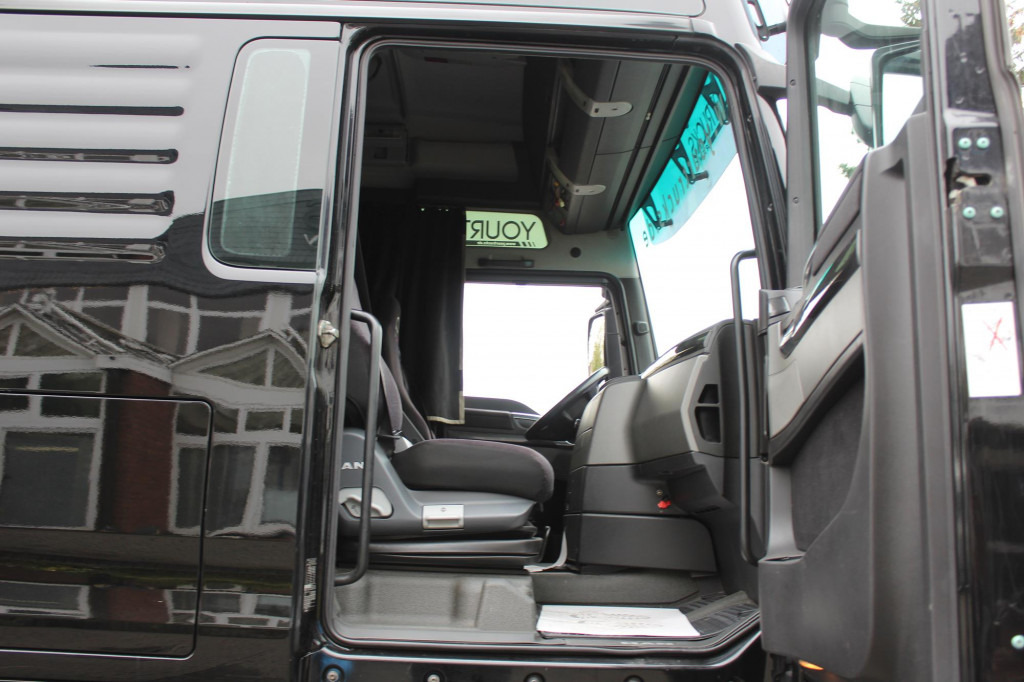 MAN TGX 520 D38 XXL Retarder Standklima Navi - Тягач: фото 2 MAN TGX 520 D38 XXL Retarder Standklima Navi - Тягач: фото 2