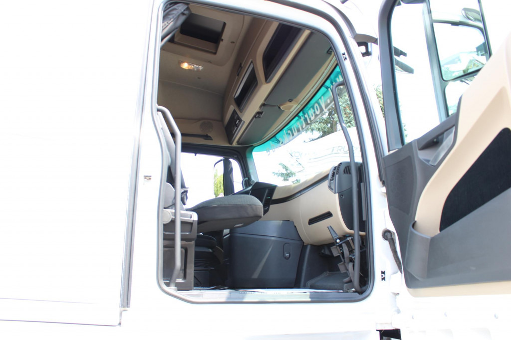 Mercedes-Benz Actros 1848 Retarder Kühlbox ACC Hydraulik - Тягач: фото 2 Mercedes-Benz Actros 1848 Retarder Kühlbox ACC Hydraulik - Тягач: фото 2