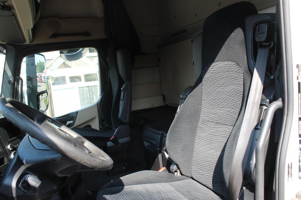 Mercedes-Benz Actros 1848 Retarder Kühlbox ACC Hydraulik - Тягач: фото 2 Mercedes-Benz Actros 1848 Retarder Kühlbox ACC Hydraulik - Тягач: фото 2