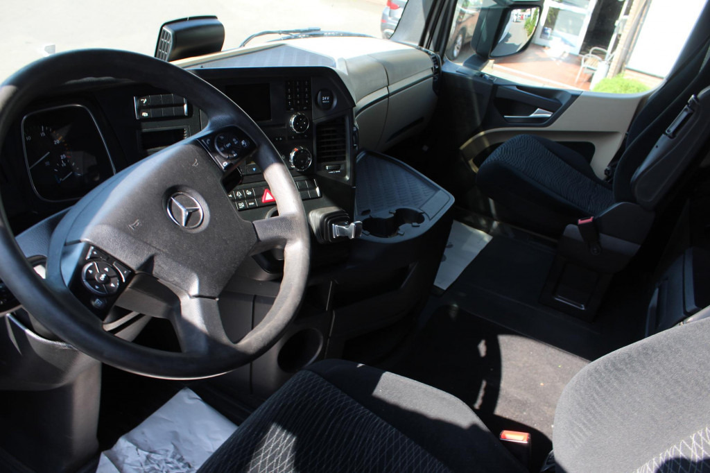 Mercedes-Benz Actros 1848 Retarder Kühlbox ACC Hydraulik - Тягач: фото 3 Mercedes-Benz Actros 1848 Retarder Kühlbox ACC Hydraulik - Тягач: фото 3