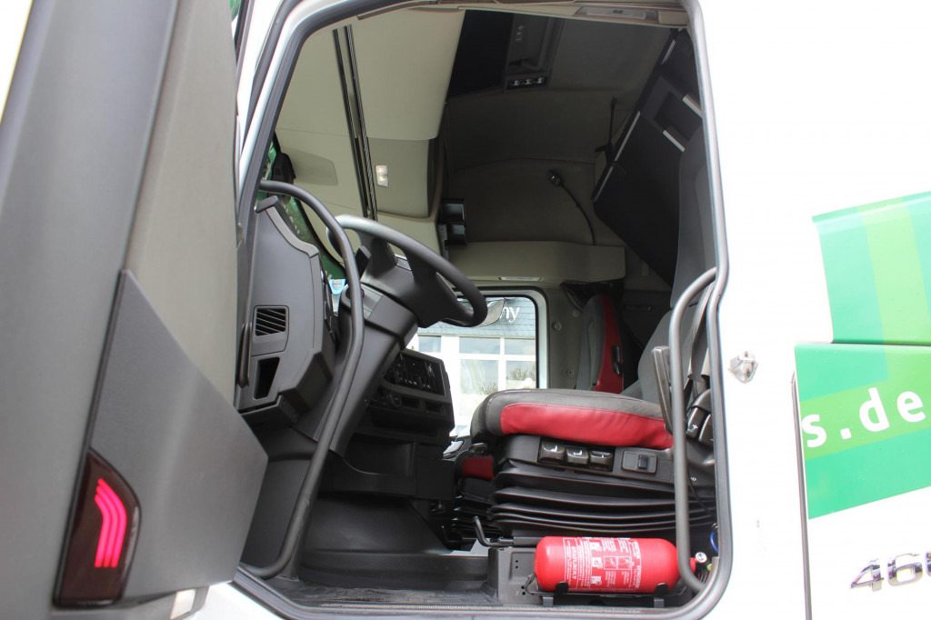Volvo FH 460 E6 Globetrotter 2 Tanks i-Park Cool - Тягач: фото 4 Volvo FH 460 E6 Globetrotter 2 Tanks i-Park Cool - Тягач: фото 4