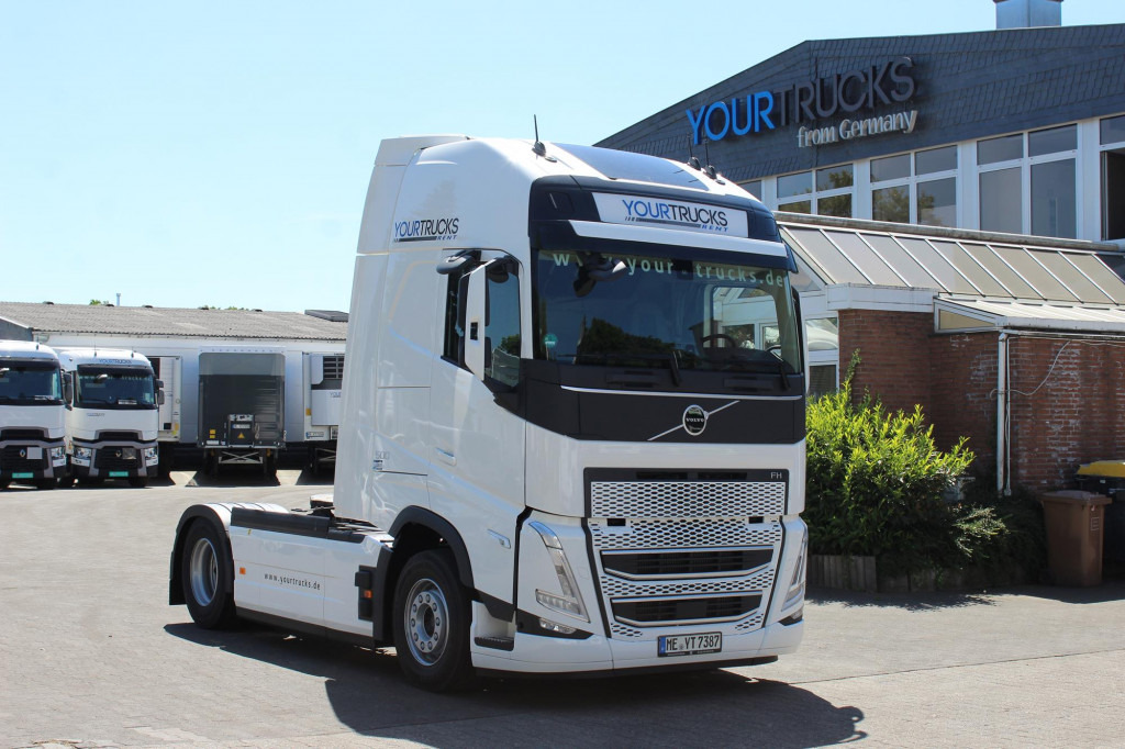 Volvo FH 500 Globe XL I-Park Cool Navi Miete-Rent! - Тягач: фото 1 Volvo FH 500 Globe XL I-Park Cool Navi Miete-Rent! - Тягач: фото 1