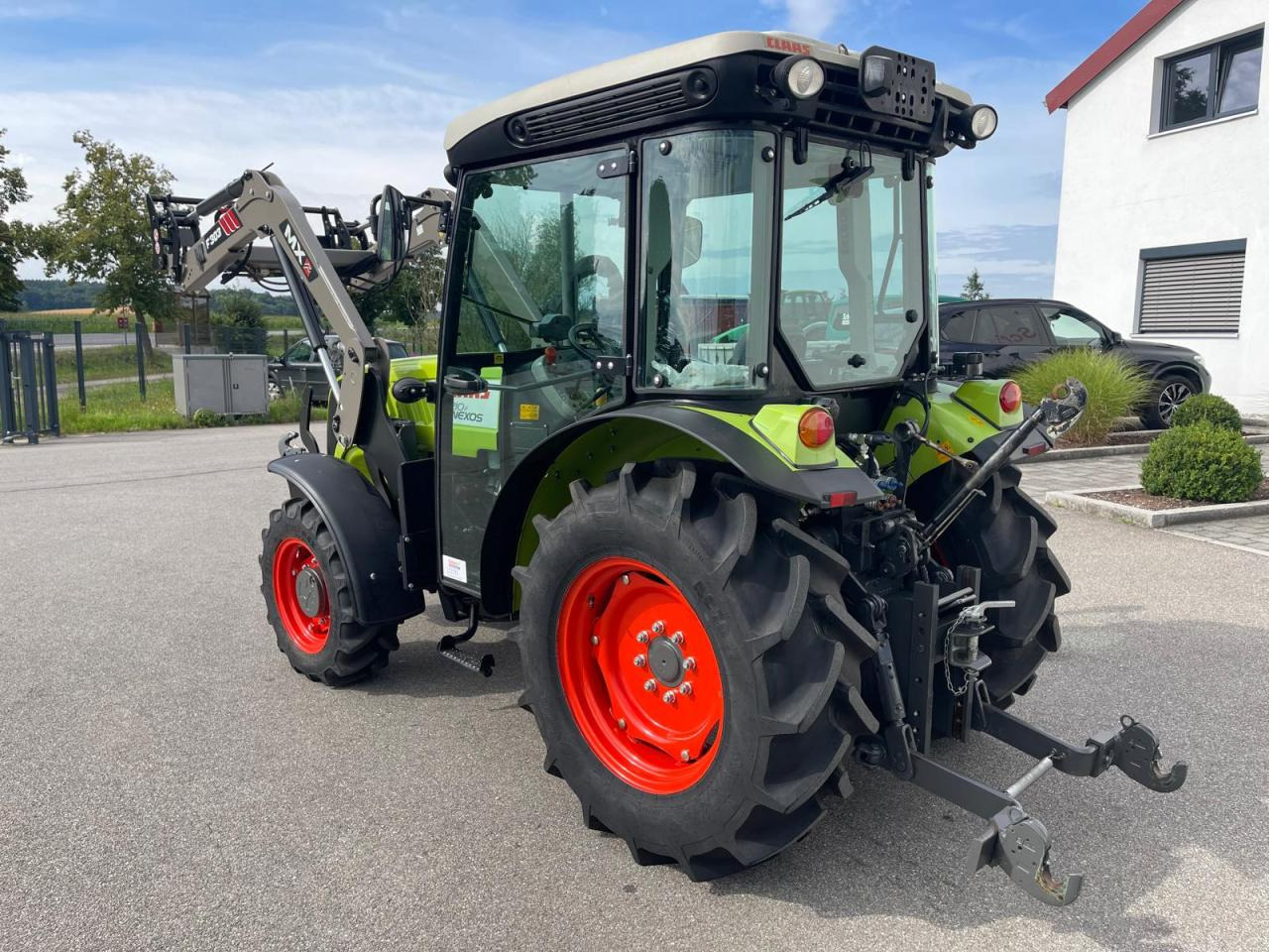 CLAAS Nexos 210 inkl. Frontlader, Frontzapfwelle - Трактор: фото 3 CLAAS Nexos 210 inkl. Frontlader, Frontzapfwelle - Трактор: фото 3