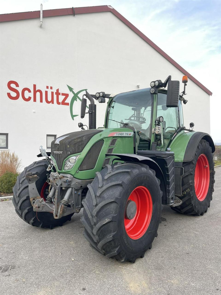 Fendt Fendt 718 Vario SCR GPS - Трактор: фото 1 Fendt Fendt 718 Vario SCR GPS - Трактор: фото 1