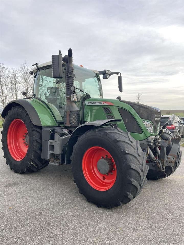 Трактор Fendt Fendt 718 Vario SCR GPS: фото 8 Трактор Fendt Fendt 718 Vario SCR GPS: фото 8