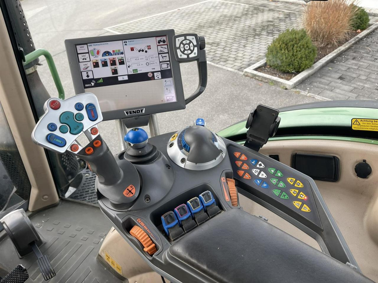 Трактор Fendt Fendt 718 Vario SCR GPS: фото 14 Трактор Fendt Fendt 718 Vario SCR GPS: фото 14