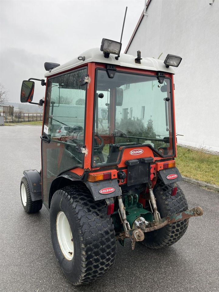 Goldoni IDEA 30HST Goldoni, Rasenmäher und Mulcher, Kabine, Frontkraftheber, Heckhubwerkanhängung - Трактор: фото 3 Goldoni IDEA 30HST Goldoni, Rasenmäher und Mulcher, Kabine, Frontkraftheber, Heckhubwerkanhängung - Трактор: фото 3