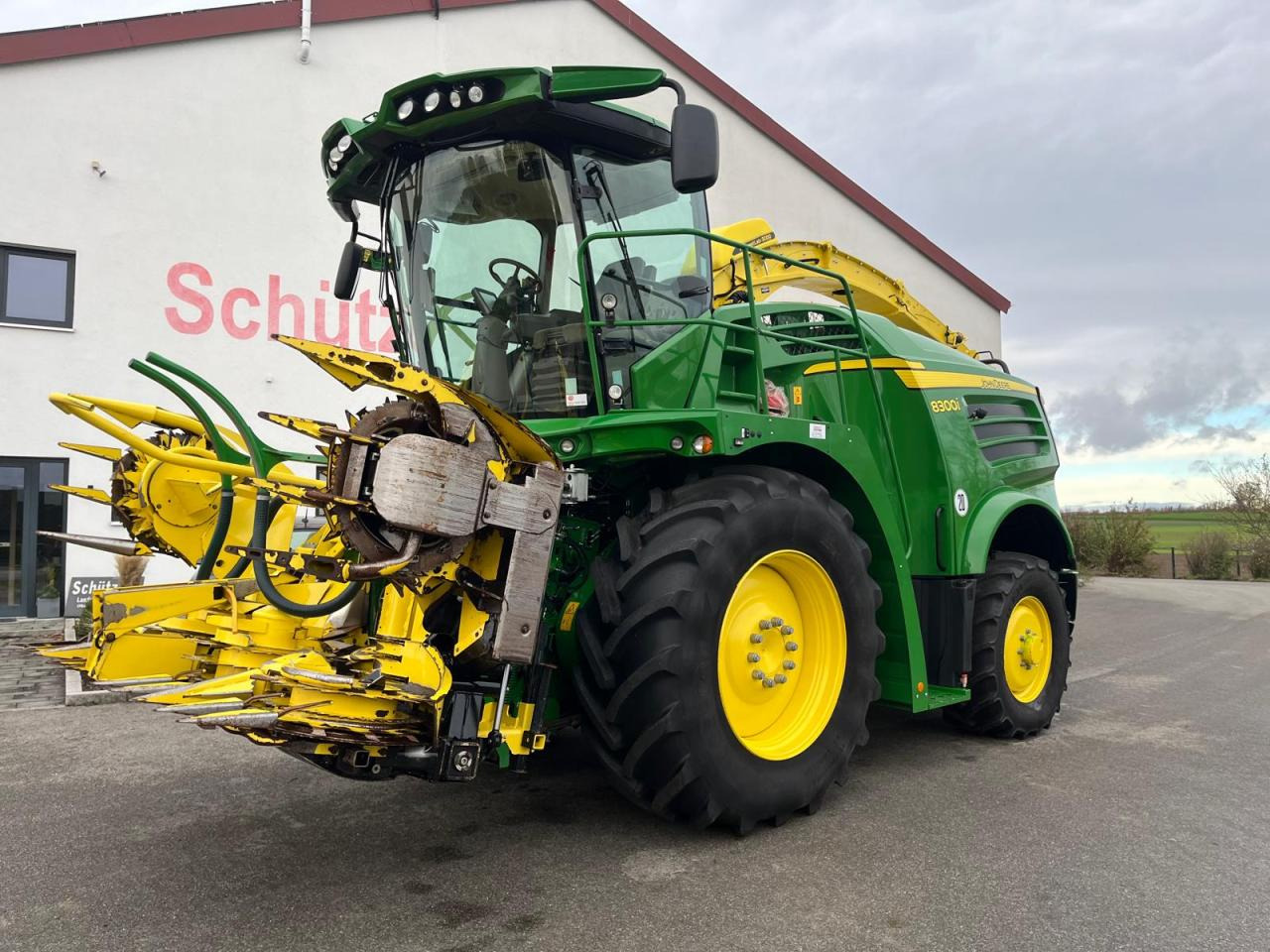 John Deere 8300i JD, 910Bh, Havestlap, Pickup, Kemper - Кормоуборочный комбайн: фото 1 John Deere 8300i JD, 910Bh, Havestlap, Pickup, Kemper - Кормоуборочный комбайн: фото 1