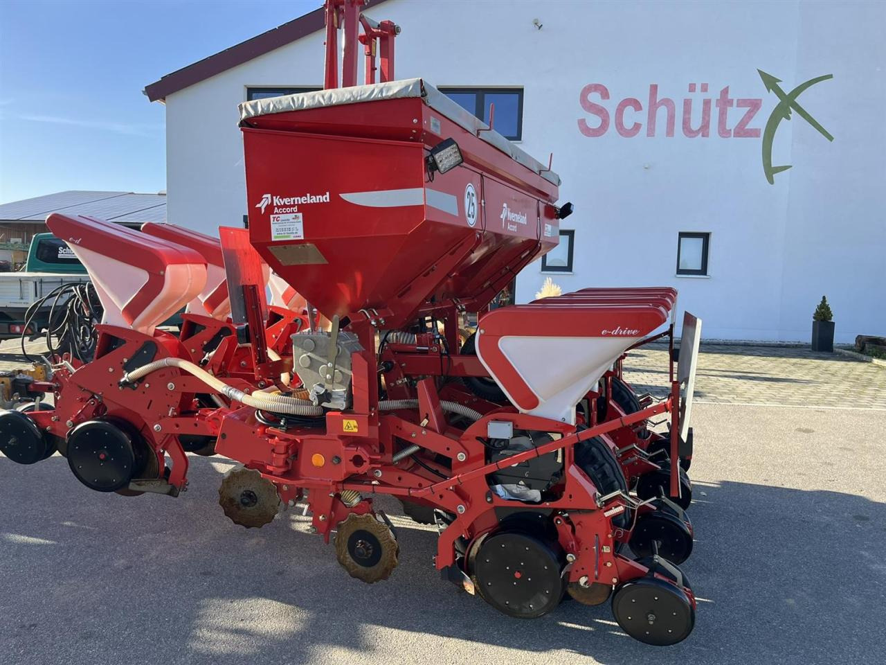 Kverneland Optima HD, e-drive, Section Control - Сеялка точного высева: фото 3 Kverneland Optima HD, e-drive, Section Control - Сеялка точного высева: фото 3