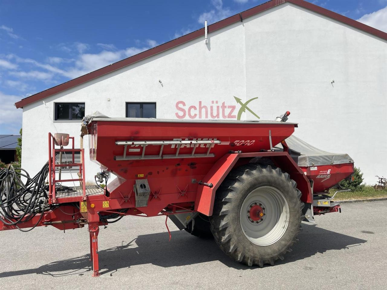 Rauch TWS 5000 Düngerwagen mit Lenkung und Streuer Axera H-EMC - Разбрасыватель удобрений: фото 2 Rauch TWS 5000 Düngerwagen mit Lenkung und Streuer Axera H-EMC - Разбрасыватель удобрений: фото 2