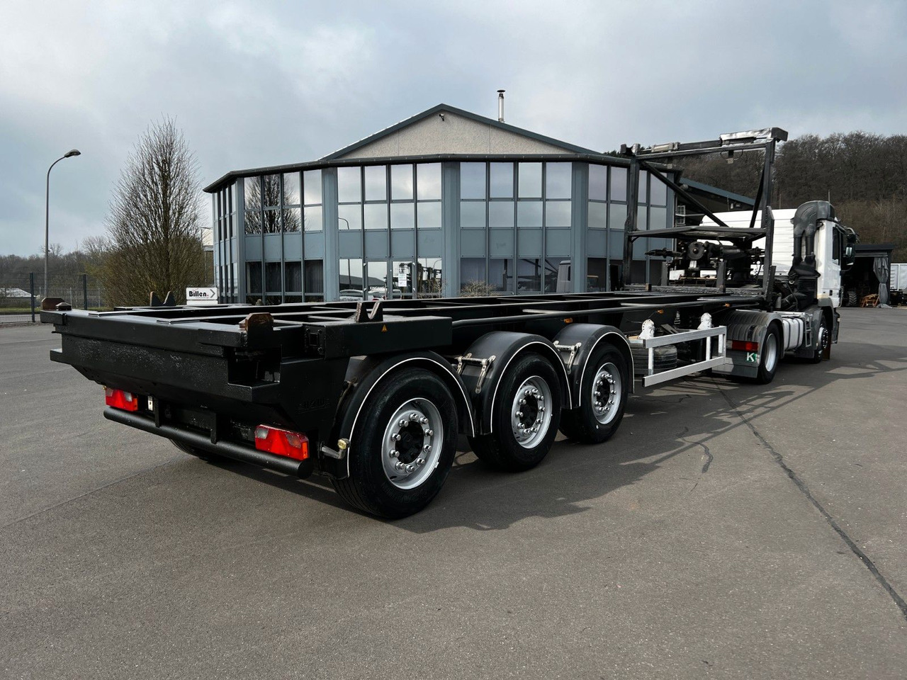 H&W 3- Achs Auflieger für Presscontainer H&W 3- Achs Auflieger für Presscontainer - Полуприцеп-контейнеровоз/ Сменный кузов: фото 1 H&W 3- Achs Auflieger für Presscontainer H&W 3- Achs Auflieger für Presscontainer - Полуприцеп-контейнеровоз/ Сменный кузов: фото 1