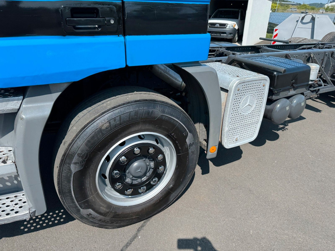 Mercedes-Benz Actros 2540 6x2 Kupplung Klima Hydraulikpumpe - Грузовик-шасси: фото 3 Mercedes-Benz Actros 2540 6x2 Kupplung Klima Hydraulikpumpe - Грузовик-шасси: фото 3