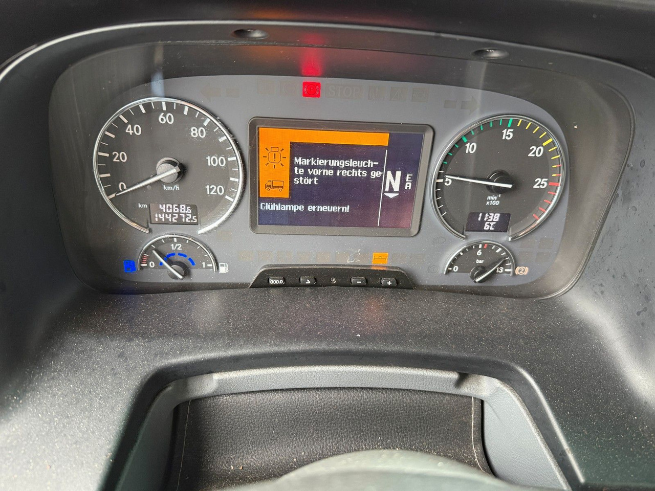 Mercedes-Benz Actros 2841L 6x2 Kranhydraulik Multilift Winterd в лизинг Mercedes-Benz Actros 2841L 6x2 Kranhydraulik Multilift Winterd: фото 7