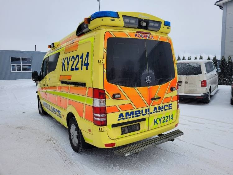 MERCEDES – BENZ SPRINTER 3.0D AMBULANCE (TAMLANS) KLIMA, 11.2016, EURO 6 - Машина скорой помощи: фото 5 MERCEDES – BENZ SPRINTER 3.0D AMBULANCE (TAMLANS) KLIMA, 11.2016, EURO 6 - Машина скорой помощи: фото 5