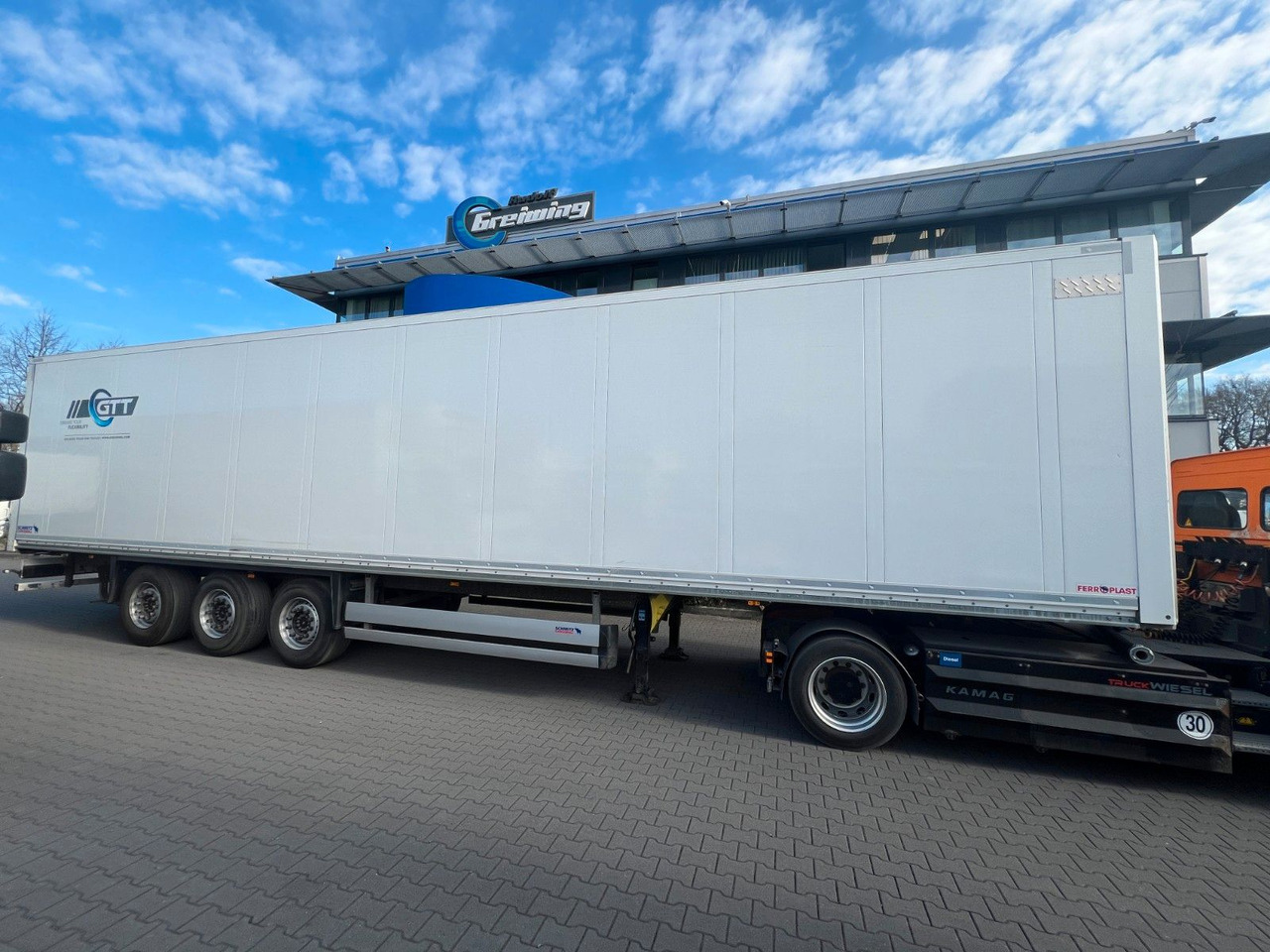 Новый Полуприцеп-фургон Schmitz Cargobull SKO 24 Isokoffer,Ab KW 46, Miete mögl.: фото 1