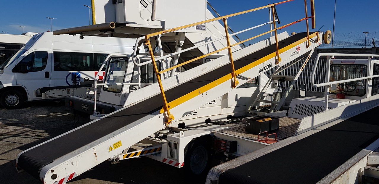 AVIOGEI Belt loader NS450 - Ленточный погрузчик багажа: фото 1 AVIOGEI Belt loader NS450 - Ленточный погрузчик багажа: фото 1